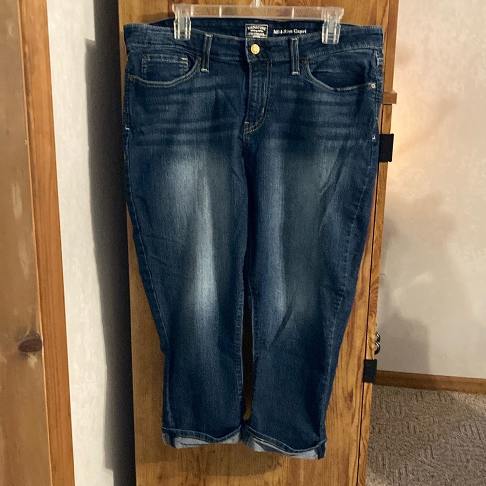Ladies signature by Levi, Stratus and Company gold label